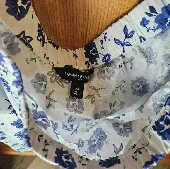 Banana republic medium blue&white floral cotton off the shoulder top - Picture 6 of 6